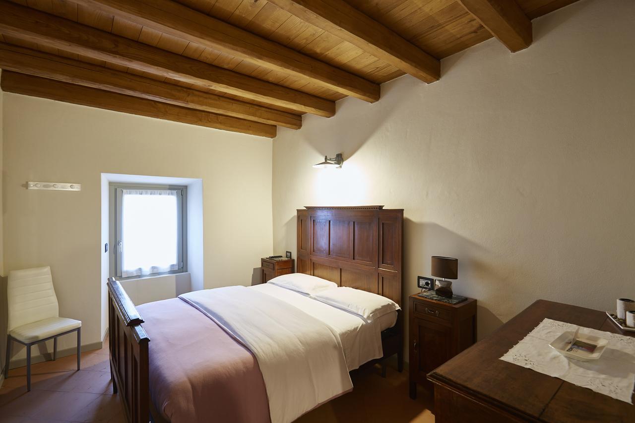 Monasterolo del Castello Palazzo Eleonora B&B 외부 사진