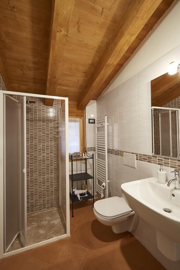 Monasterolo del Castello Palazzo Eleonora B&B 외부 사진