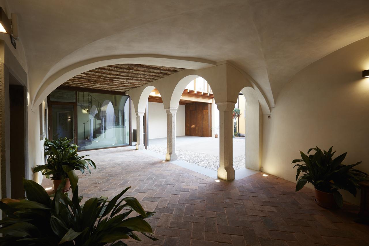 Monasterolo del Castello Palazzo Eleonora B&B 외부 사진