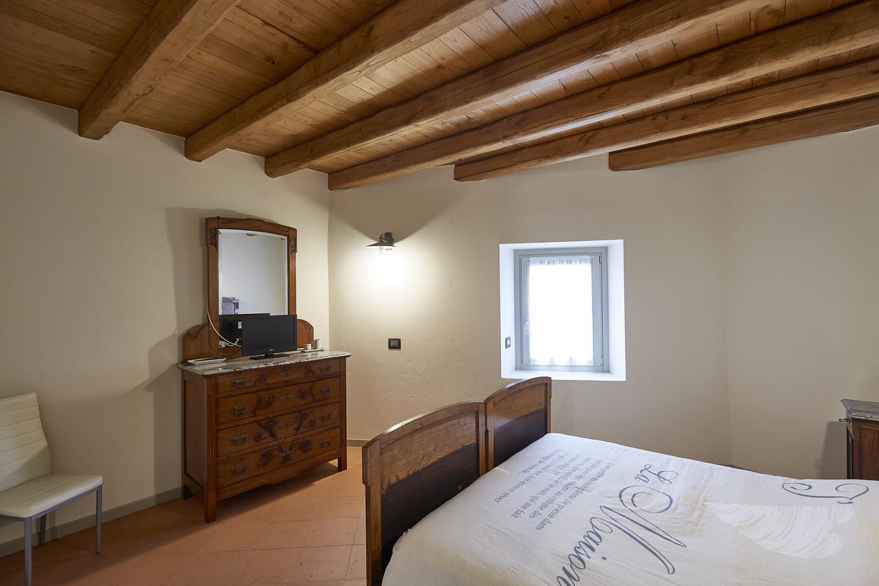Monasterolo del Castello Palazzo Eleonora B&B 외부 사진