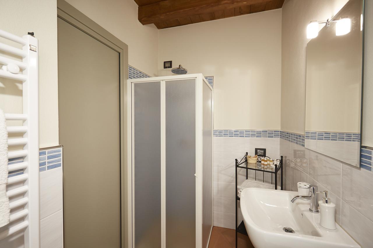 Monasterolo del Castello Palazzo Eleonora B&B 외부 사진